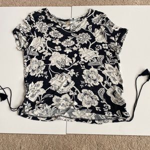Aeropostale S Floral Tassel Tie T Shirt